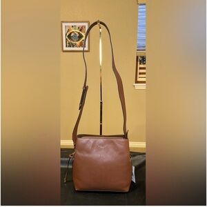 Radley London DUKES PLACE
Medium Compartment Cross Body, EUC used a week